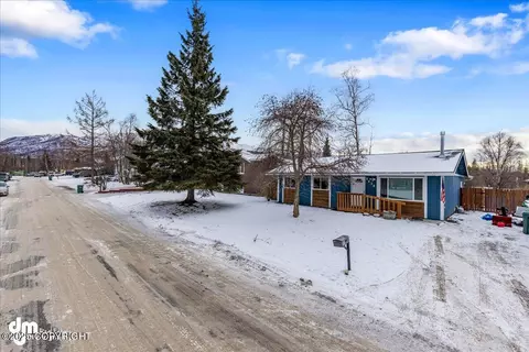 8430 E 12th Ct, Anchorage, AK 99504