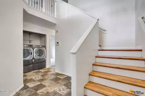 Entry Way - 2567 Brookstone Loop, Anchorage, AK 99515 photo 2 of 4