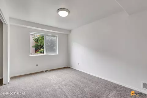 Bedroom - 2567 Brookstone Loop, Anchorage, AK 99515 photo 5 of 6