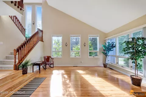19445 Middleton Loop, Eagle River, AK 99577
