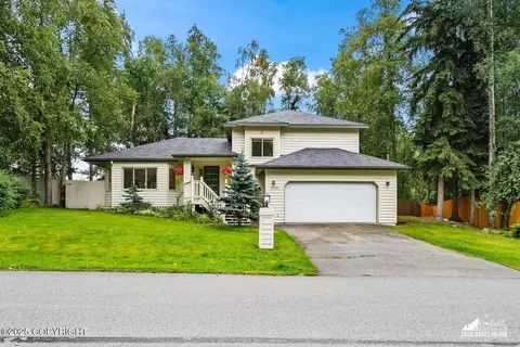 19420 Eaglewood Loop, Eagle River, AK 99577