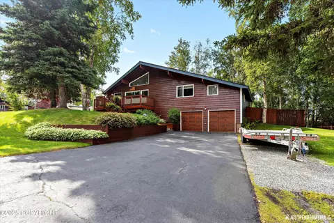 13620 Windward Cir, Anchorage, AK 99516