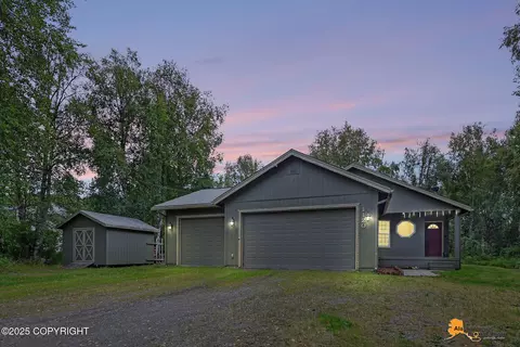 1120 W Balboa Dr, Wasilla, AK 99654