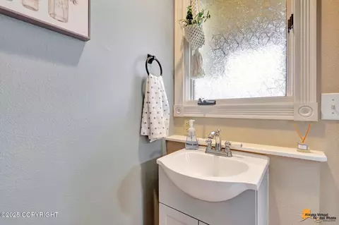Bath - 10135 Nantucket Loop, Anchorage, AK 99507 photo 1 of 5