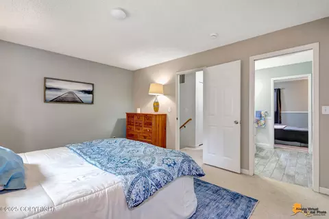 Bedroom - 10135 Nantucket Loop, Anchorage, AK 99507 photo 4 of 6