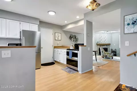 Kitchen - 10135 Nantucket Loop, Anchorage, AK 99507 photo 2 of 4
