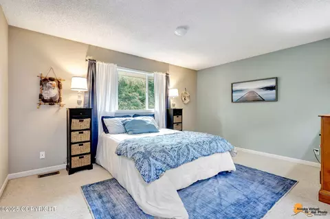 Bedroom - 10135 Nantucket Loop, Anchorage, AK 99507 photo 2 of 6