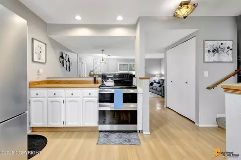 Kitchen - 10135 Nantucket Loop, Anchorage, AK 99507 photo 1 of 4