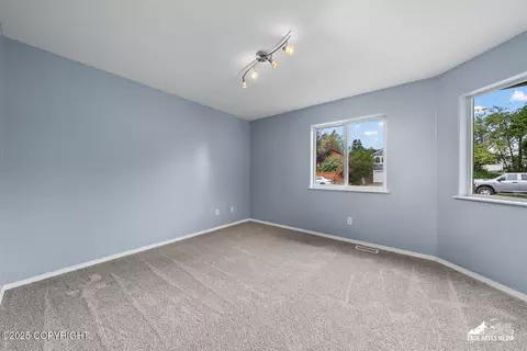 230 E 11th Ave, Anchorage, AK 99501 photo 32