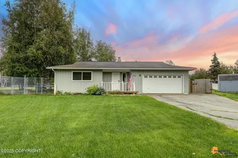 3550 Hooper Cir, Anchorage, AK 99515