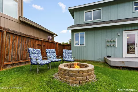 Exterior - 11301 Tulin Park Loop, Anchorage, AK 99516 photo 4 of 7