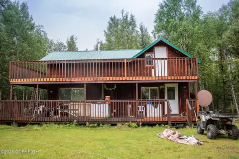 1210 Hudson Rd, Healy, AK 99743