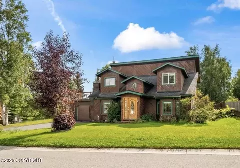 2741 Kingfisher Dr, Anchorage, AK 99502