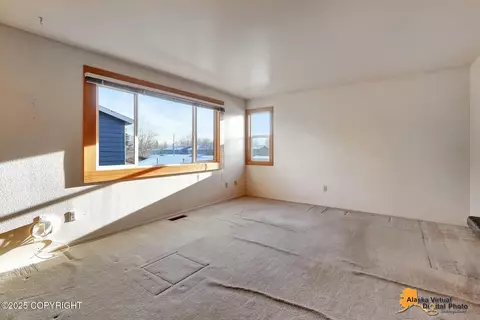 Living - 3249 Wiley Post Loop, Anchorage, AK 99517 photo 10 of 10