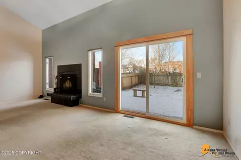 Living - 3249 Wiley Post Loop, Anchorage, AK 99517 photo 7 of 10