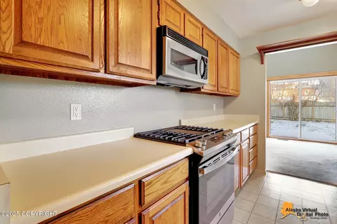 Kitchen - 3249 Wiley Post Loop, Anchorage, AK 99517 photo 2 of 5
