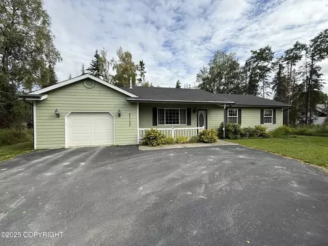47132 Belmont Ct, Kenai, AK 99611