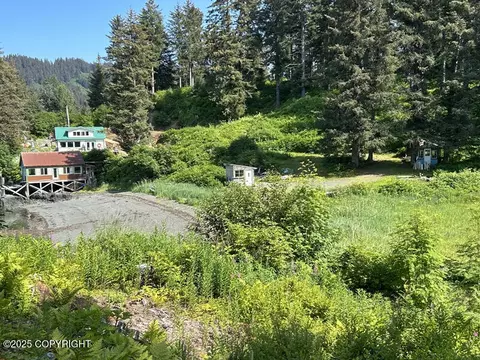 330 B St, Seldovia, AK 99663
