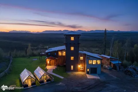 35250 Reger Rd, Soldotna, AK 99669