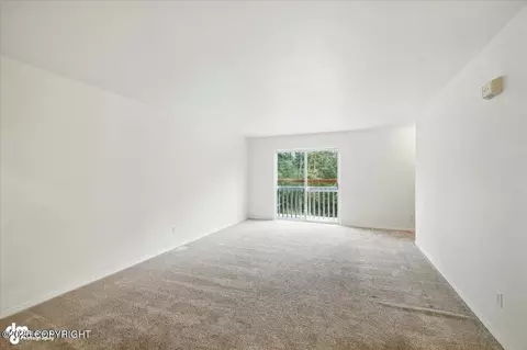 Living - 480 E Agate Ln, Wasilla, AK 99654 photo 1 of 5