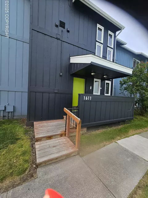 1611 Eastridge Dr # 201, Anchorage, AK 99501