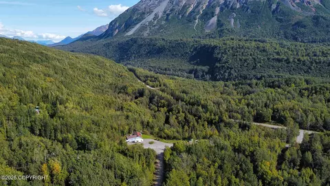 15661 N Fish Lake Rd, Chickaloon, AK 99674