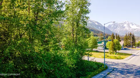 709 4th Ave, Seward, AK 99664 photo 4