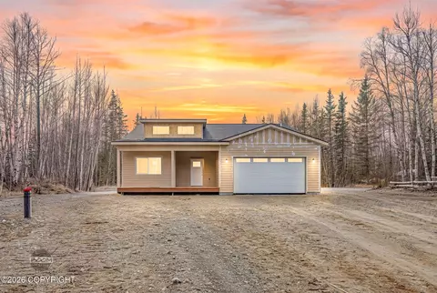 7662 S Fiskari Dr, Wasilla, AK 99623
