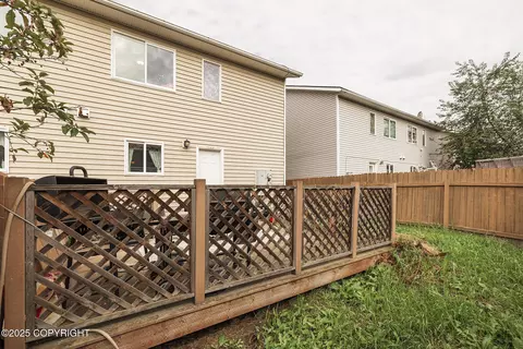 Exterior - 5552 E 4th Ave # 6, Anchorage, AK 99504 photo 6 of 7
