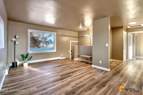 Living - 4524 E 9th Ave, Anchorage, AK 99508 photo 2 of 5