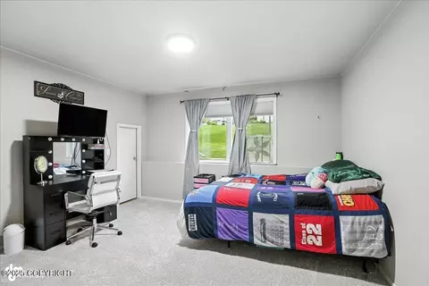 Bedroom - 20420 Williamsburg Dr, Eagle River, AK 99577 photo 7 of 9