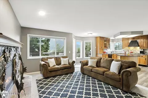 Living - 20420 Williamsburg Dr, Eagle River, AK 99577 photo 4 of 7