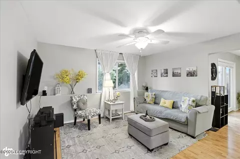 Living - 20420 Williamsburg Dr, Eagle River, AK 99577 photo 6 of 7