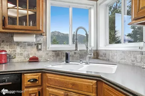 Kitchen - 20420 Williamsburg Dr, Eagle River, AK 99577 photo 2 of 5