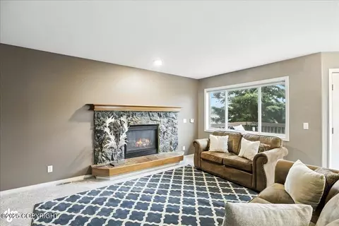 Living - 20420 Williamsburg Dr, Eagle River, AK 99577 photo 5 of 7