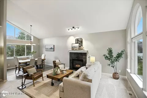 Living - 20420 Williamsburg Dr, Eagle River, AK 99577 photo 2 of 7