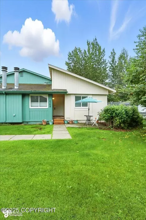 4268 Reka Dr, Anchorage, AK 99508