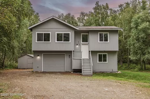 8300 N Mccasey Dr, Wasilla, AK 99654