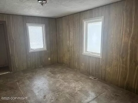 Living - 19322 Jerry Ave, Chugiak, AK 99567 photo 2 of 3