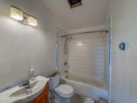 Bath - 48950 Morrison Dr, Homer, AK 99603 photo 1 of 1