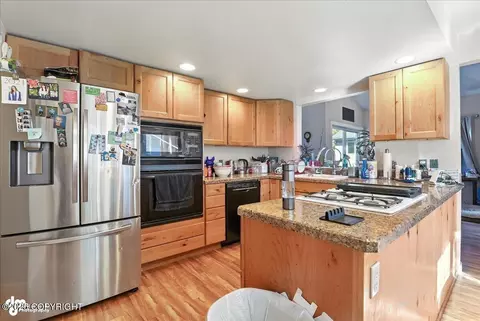 Kitchen - 1711 Commodore Dr, Anchorage, AK 99507 photo 4 of 6