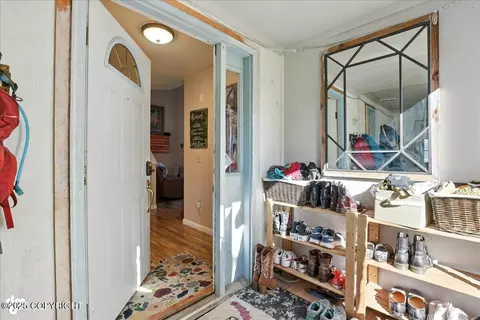 Entry Way - 1711 Commodore Dr, Anchorage, AK 99507 photo 2 of 5