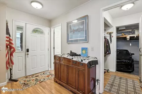 Entry Way - 1711 Commodore Dr, Anchorage, AK 99507 photo 4 of 5