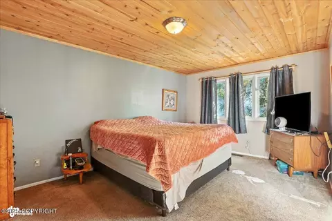 Bedroom - 1711 Commodore Dr, Anchorage, AK 99507 photo 5 of 7