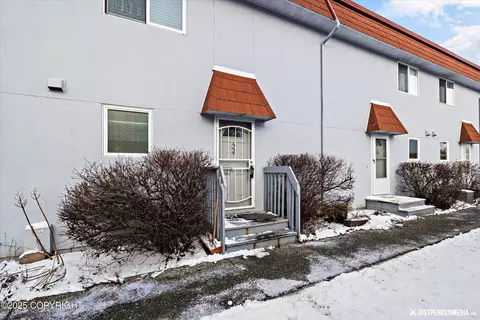400 E 24th Ave # 24, Anchorage, AK 99503 photo 45