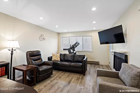 400 E 24th Ave # 24, Anchorage, AK 99503 photo 11