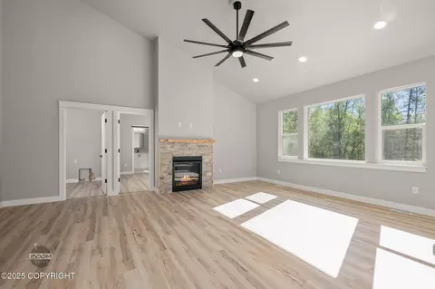 Living - 3124 E Woodruff Loop, Wasilla, AK 99654 photo 3 of 8