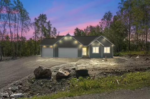 3124 E Woodruff Loop, Wasilla, AK 99654