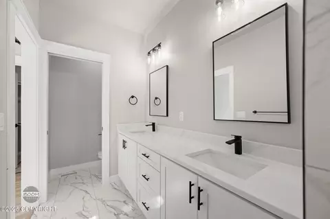 Bath - 3124 E Woodruff Loop, Wasilla, AK 99654 photo 5 of 7