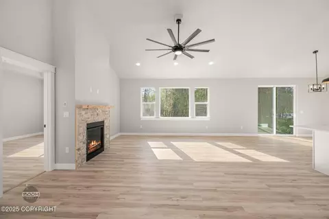 Living - 3124 E Woodruff Loop, Wasilla, AK 99654 photo 2 of 8